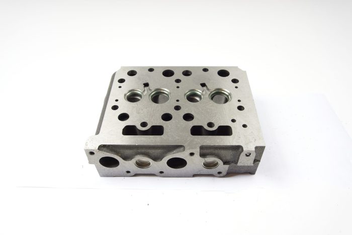 Głowica cylindrów Kubota B7000