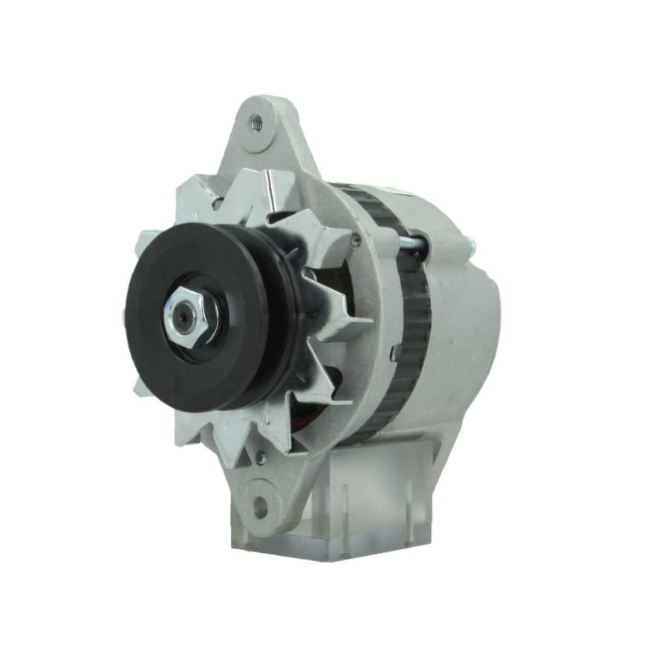 alternator-Yanmar-YM2000-5-scaled-1 Dynamo Yanmar YM195 - YM3810D | Ford 1500 - 2110 - Afbeelding 1